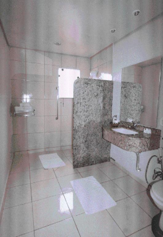 Cristal Executive Hotel Francisco Beltrão الغرفة الصورة
